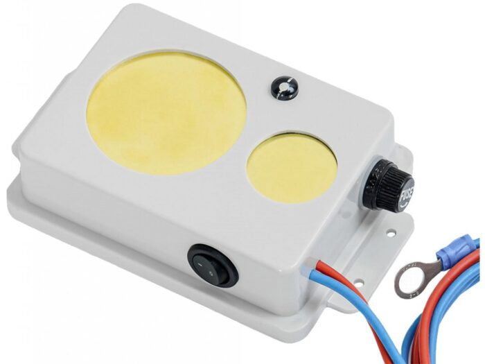 Ultrazvukový plašič do auta na kuny, myši a potkany DRAGON ULTRASONIC A100 • Kliešť.sk