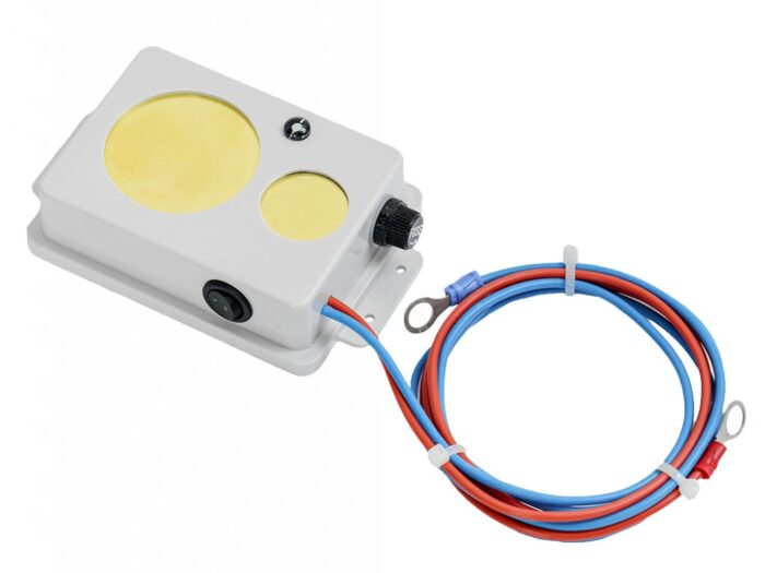 Ultrazvukový plašič do auta na kuny, myši a potkany DRAGON ULTRASONIC A100 • Kliešť.sk
