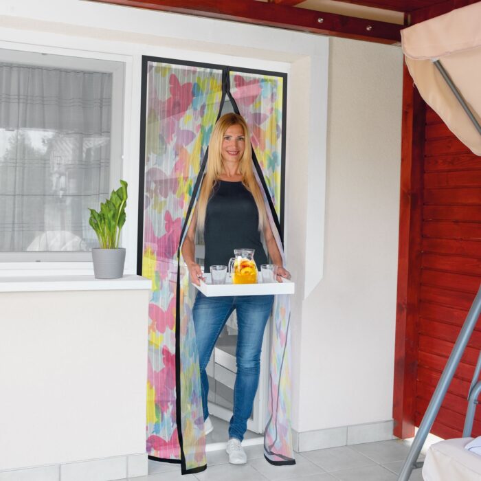 Sieťka proti hmyzu na dvere – magnetická- 100 x 210 cm – farebné motýle • Kliešť.sk
