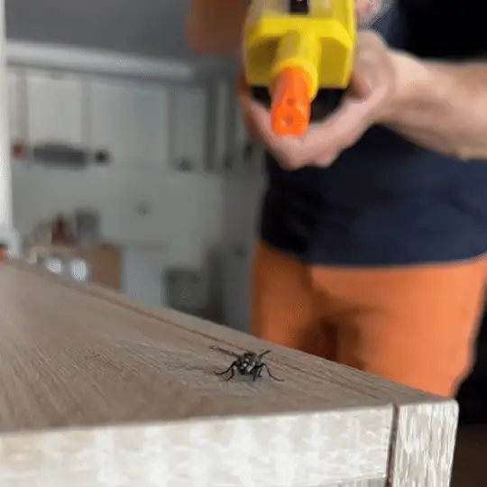 • Kliešť.sk Brokovnica na hmyz Bug-A-Salt Orange Crush Edition 3.0 • Kliešť.sk